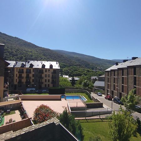 Apartaments Sort Pirineus Extérieur photo