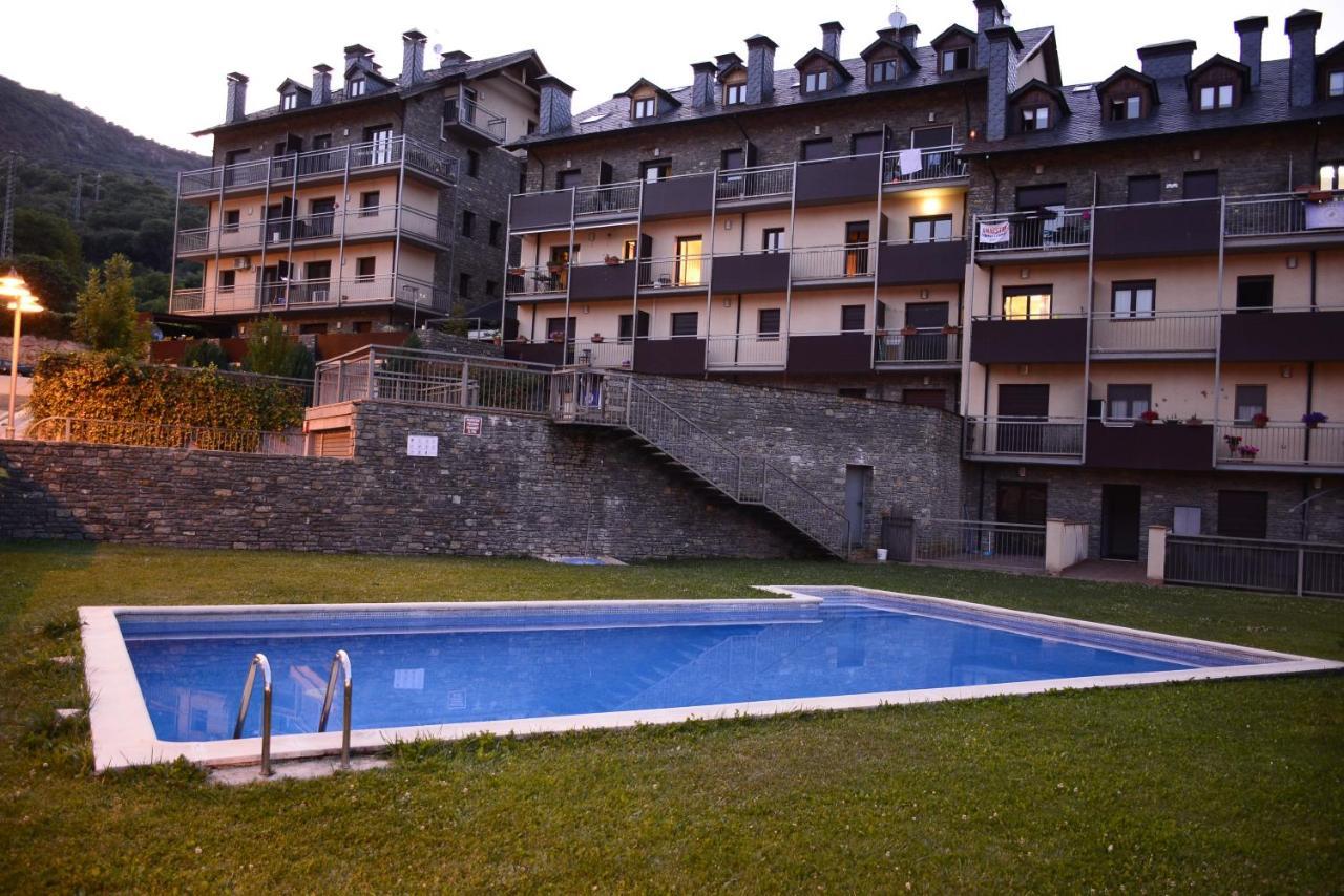 Apartaments Sort Pirineus Extérieur photo