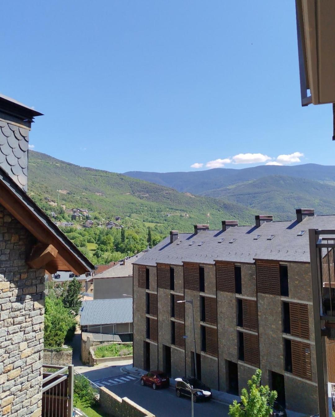 Apartaments Sort Pirineus Extérieur photo
